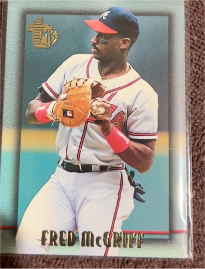 1995 Topps Embossed #127 Fred McGriff — front