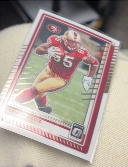 2025 Panini Donruss Optic #137 Vernon Davis — front