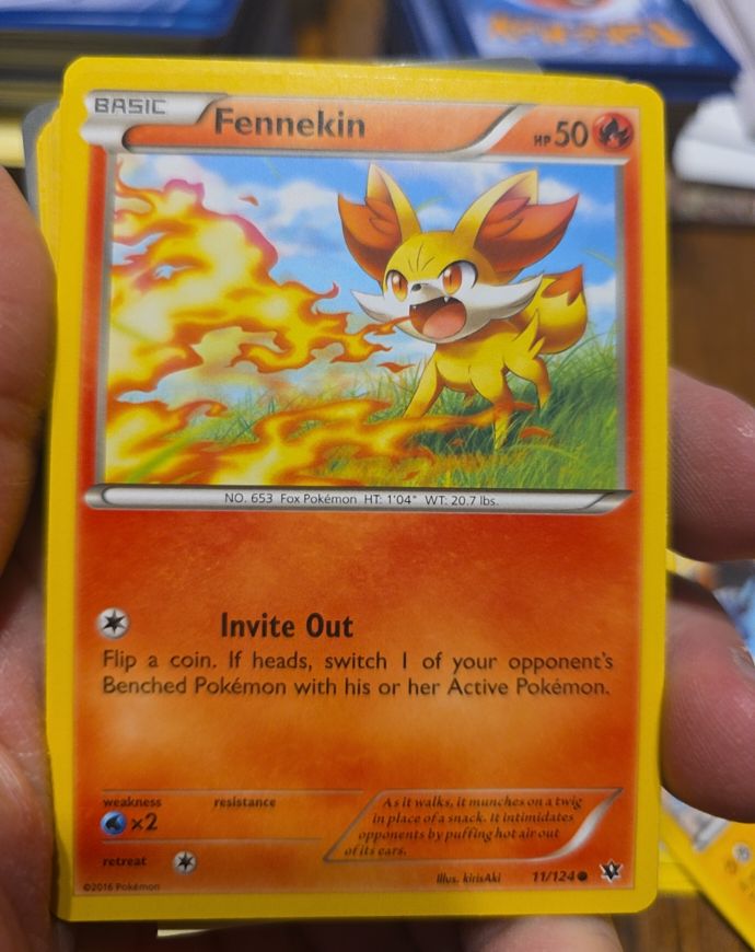 2016 Pokémon XY #11 Fennekin — front