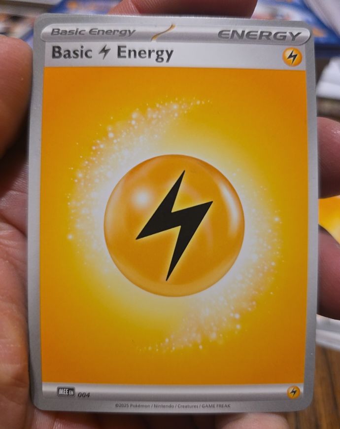 2025 Pokémon #004 Basic Lightning Energy — front