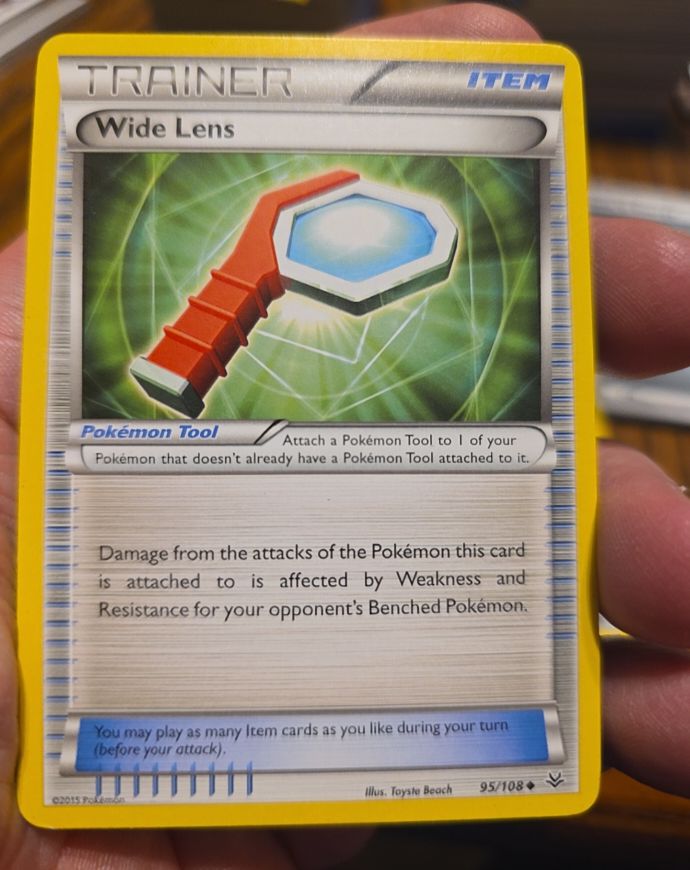 2015 Pokémon XY Roaring Skies #95 Wide Lens — front