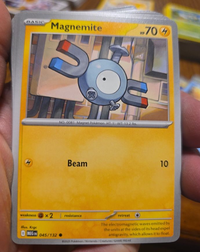 2025 Pokémon ME01: Mega Evolution #045 Magnemite — front