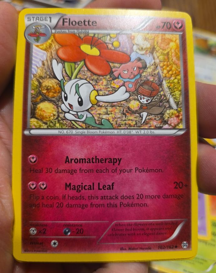 2015 Pokémon TCG Breakthrough #102 Floette — front