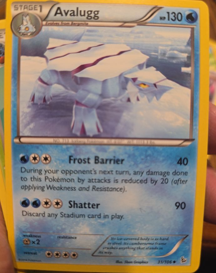 2014 Pokémon Flashfire #31 Avalugg — front