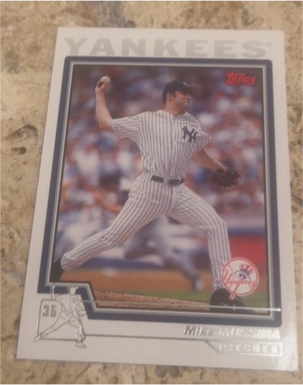 2004 Topps #221 Mike Mussina — front