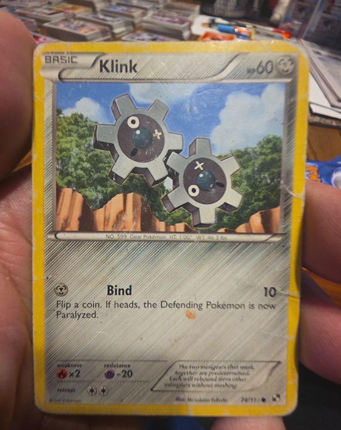 2011 Pokémon Black & White #74 Klink — front