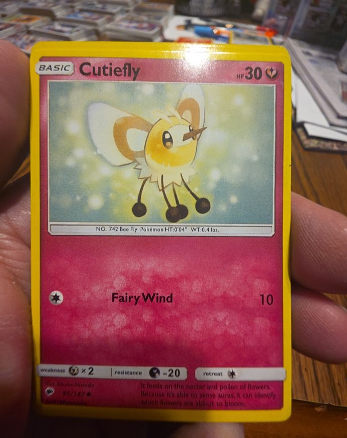 2017 Pokemon Burning Shadows #95 Cutiefly — front