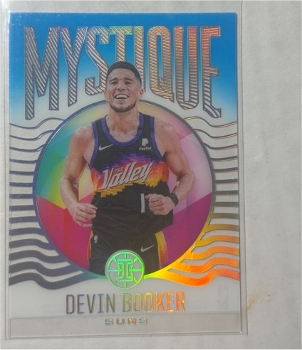 2020-21 Panini Illusions #2 Devin Booker Mystique — front