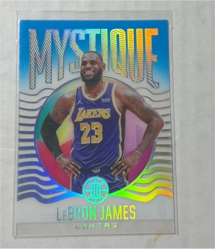 2020-21 Panini Illusions Mystique #10 LeBron James — front
