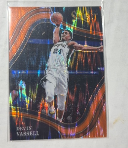 2023-24 Panini Select #48 Devin Vassell Orange Flash Prizm — front