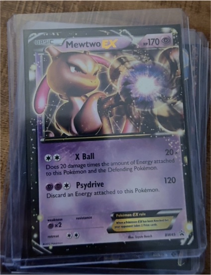 2012 Black & White #BW45 Mewtwo EX — front