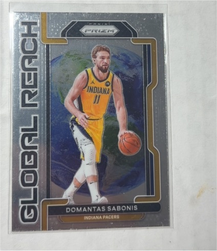 2021-22 Panini Prizm #10 Domantas Sabonis Global Reach — front