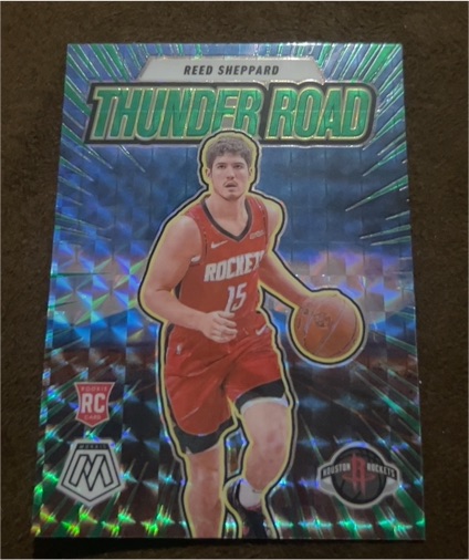 2024-25 Panini Mosaic #16 Reed Sheppard Thunder Road Green Prizm Rookie Houston Rockets — front