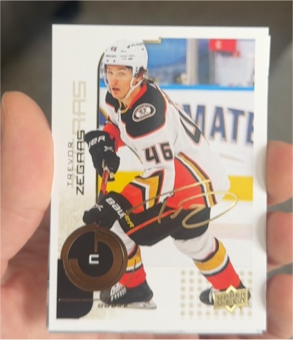 2022-23 Upper Deck MVP 20th Anniversary Gold Script #71 Trevor Zegras — front