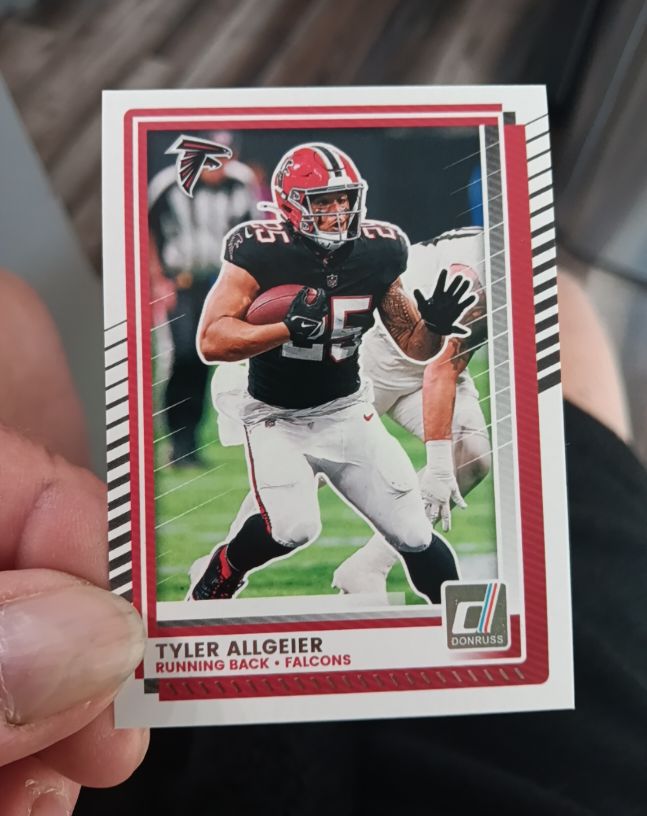 2025 Panini Donruss #41 Tyler Allgeier — front