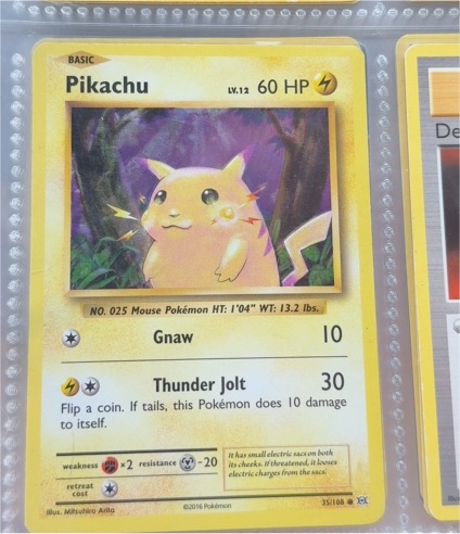 2016 Pokémon Evolutions #35 Pikachu — front