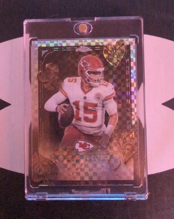 2025 Topps Chrome Fortune 15 X-Fractor #F15-6 Patrick Mahomes II — front