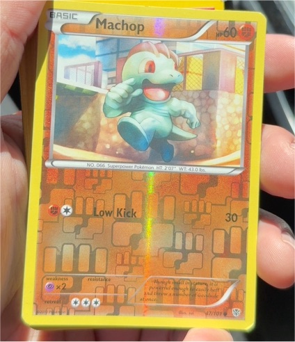 2013 Pokémon Black & White Plasma Blast #47 Machop — front