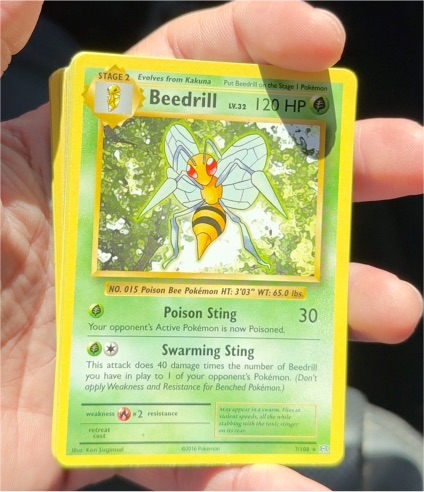 2016 Pokemon Evolutions #7 Beedrill — front