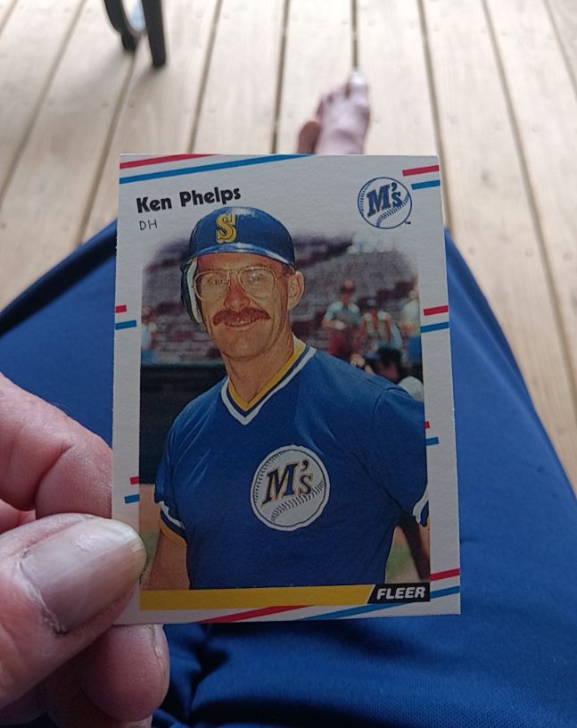 1988 Fleer #384 Ken Phelps — front