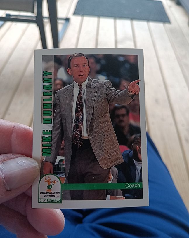 1992-93 NBA Hoops #253 Mike Dunleavy — front
