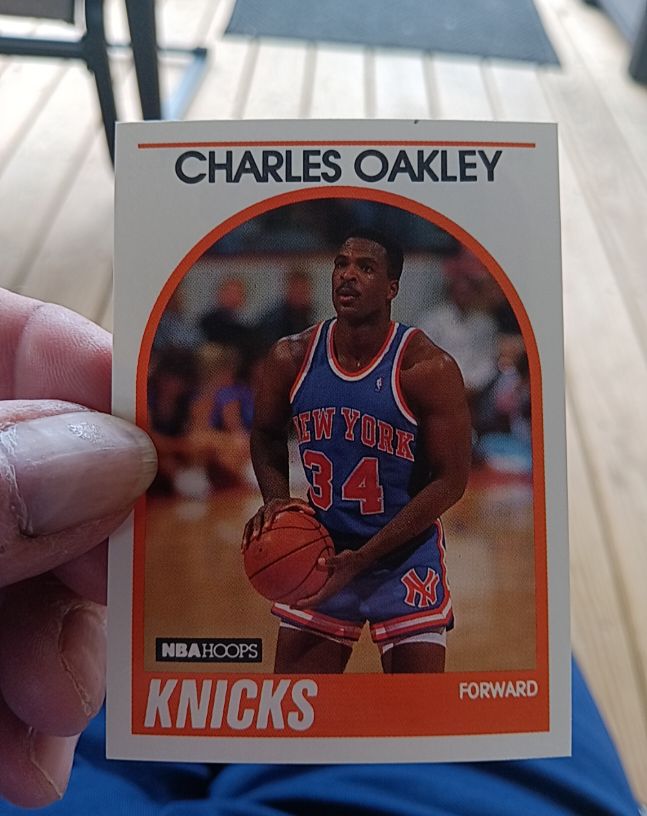 1989-90 NBA Hoops #213 Charles Oakley — front