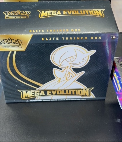2016 Pokémon Mega Evolution #ME01 Mega Gardevoir — front