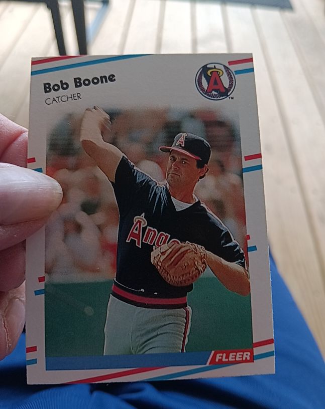 1988 Fleer #485 Bob Boone California Angels — front