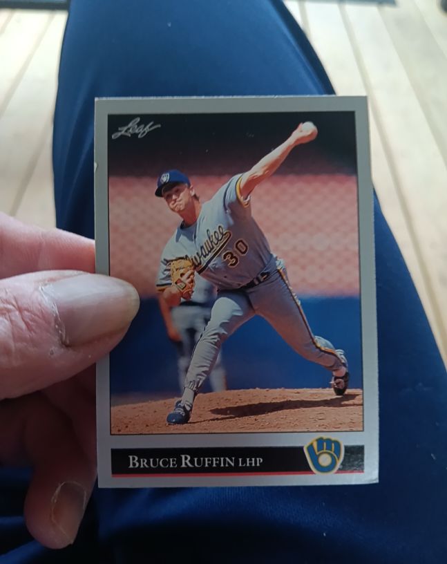 1992 Leaf #414 Bruce Ruffin — front
