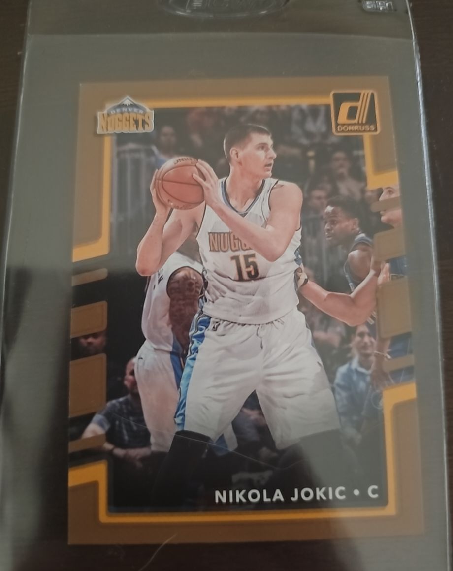 2017-18 Panini Donruss #37 Nikola Jokic — front