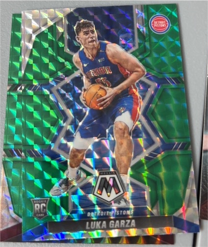 2021-22 Panini Mosaic #238 Luka Garza Green Mosaic Prizm Rookie — front