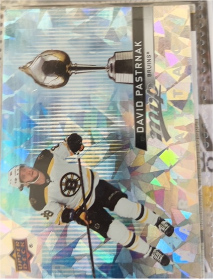 2021-22 Upper Deck MVP Hart Attack #HA-13 David Pastrnak — front