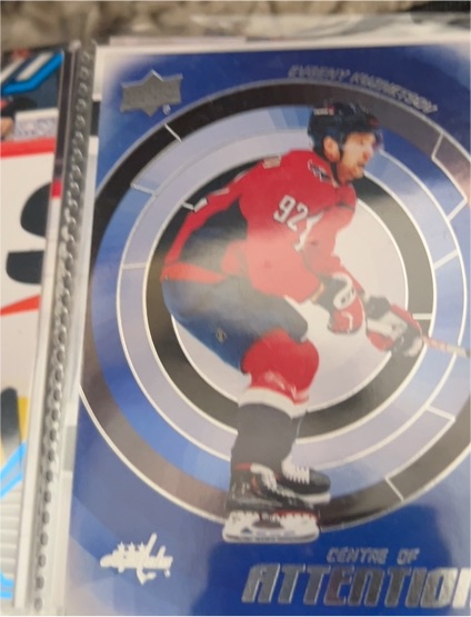 2022-23 Upper Deck #CA-10 Evgeny Kuznetsov Centre of Attention — front