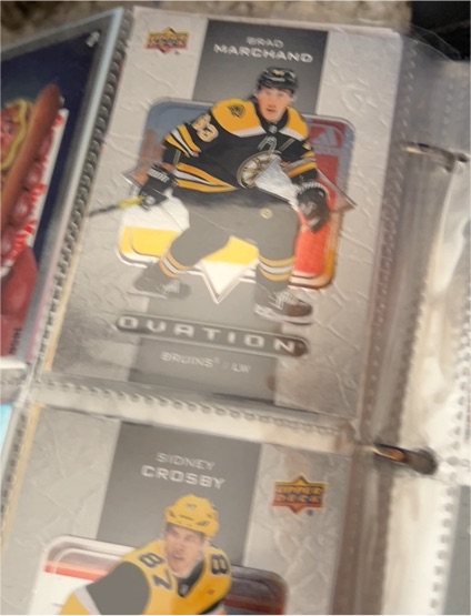 2020-21 Upper Deck Ovation #O-4 Brad Marchand — front