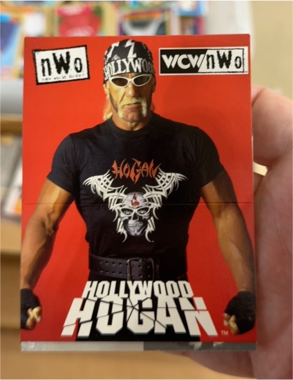 1998 Topps WCW/nWo #01 Hollywood Hogan — front