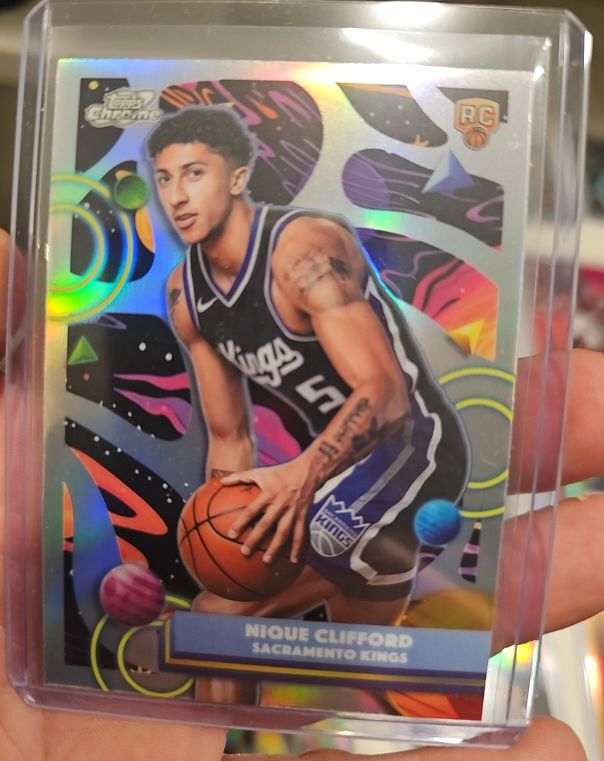 2025-26 Topps Cosmic Chrome #99 Nique Clifford — front
