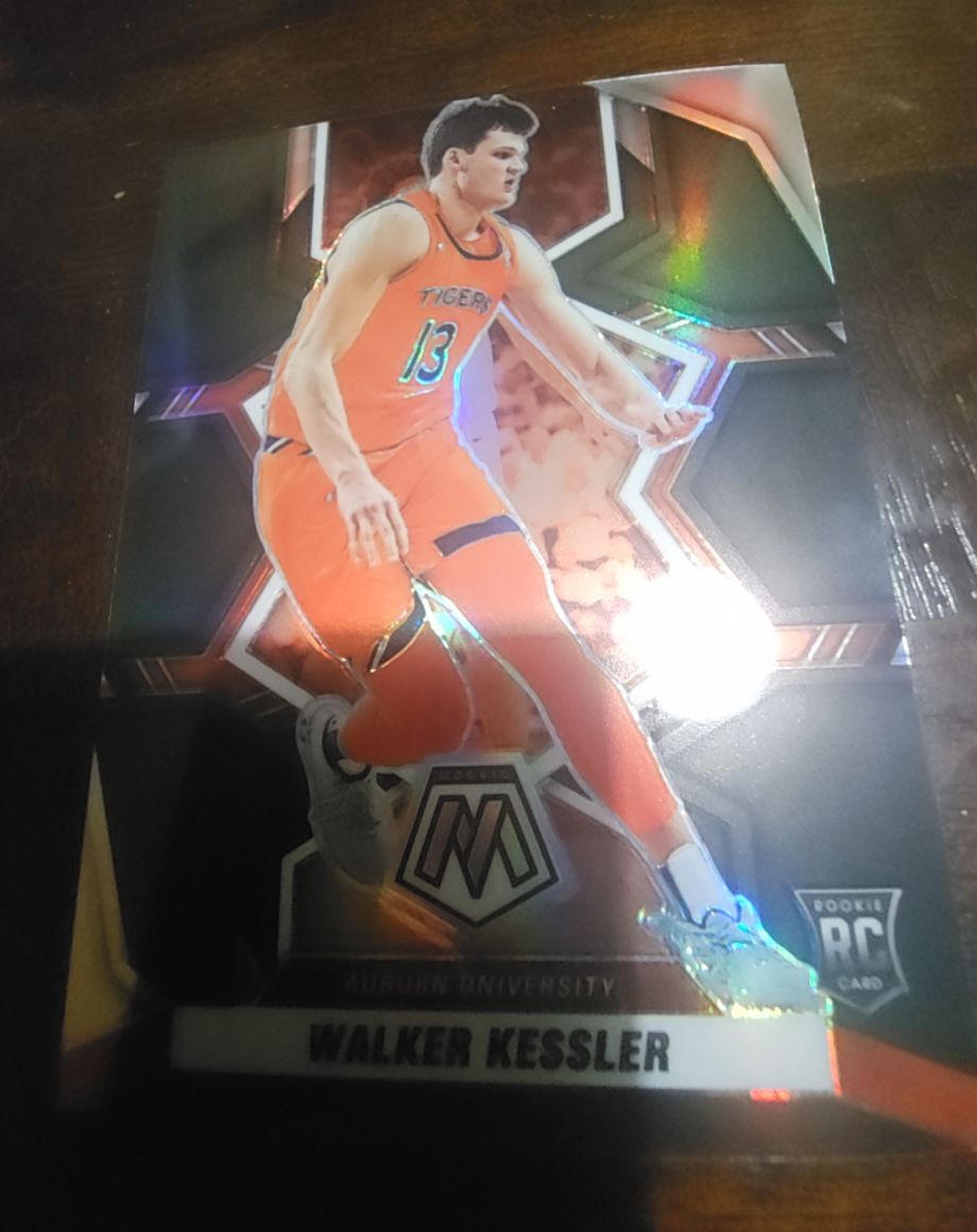 2022 Panini Chronicles Draft Picks Mosaic #16 Walker Kessler — front