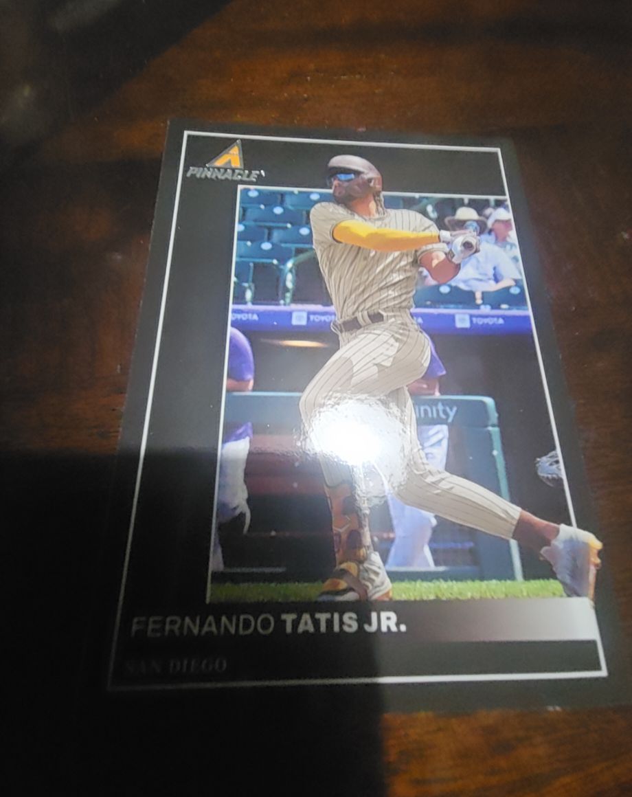 2022 Panini Chronicles Pinnacle #20 Fernando Tatis Jr. — front
