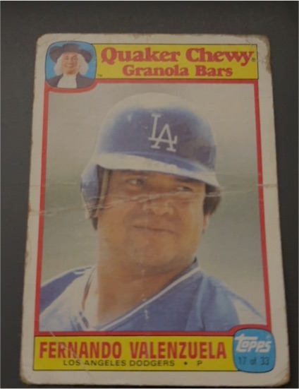 1986 Topps Quaker Chewy Granola Bars #17 Fernando Valenzuela — front