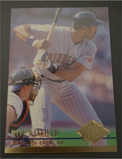 1994 Fleer Ultra #92 Dave Winfield — front