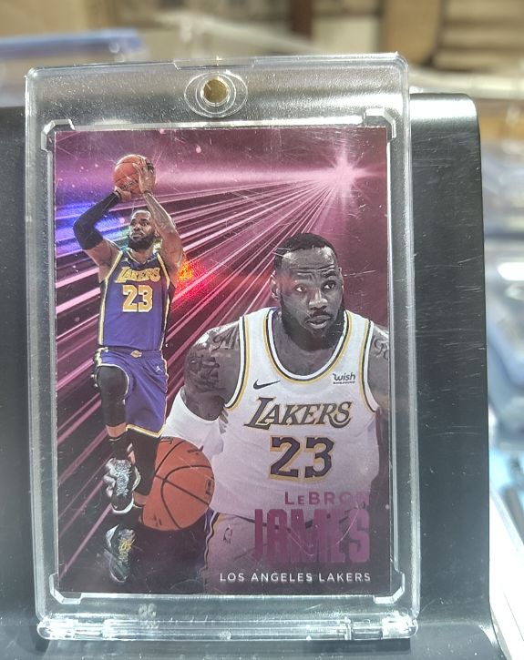 2020-21 Panini Chronicles Essentials #227 LeBron James — front