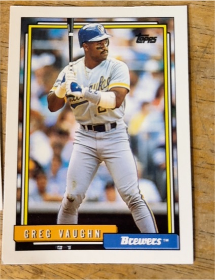 1992 Topps #572 Greg Vaughn Milwaukee Brewers — front