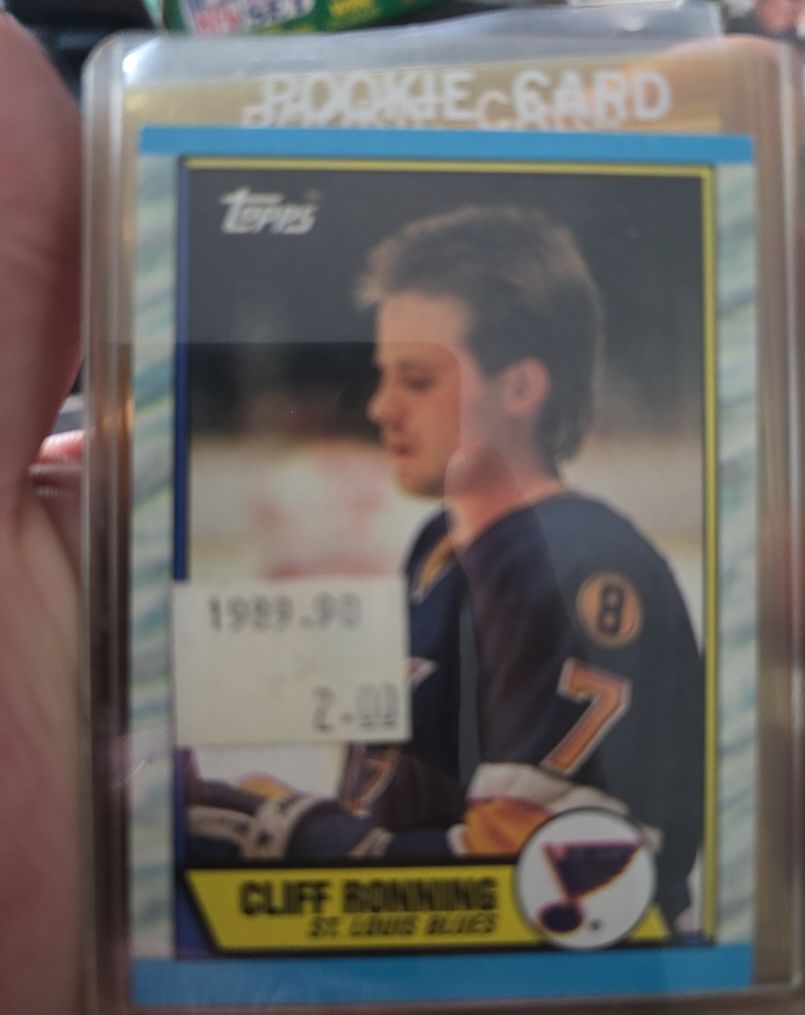 1989-90 Topps #45 Cliff Ronning — front