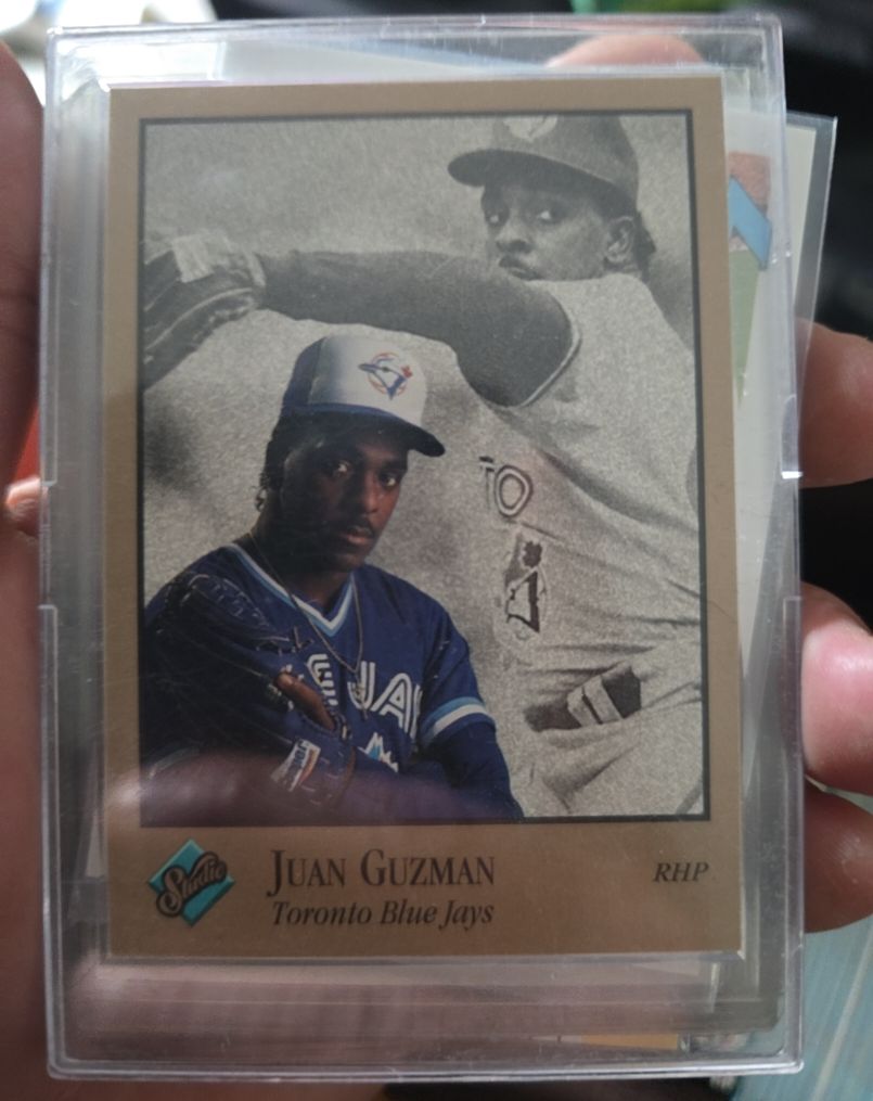 1992 Leaf Studio #256 Juan Guzman — front