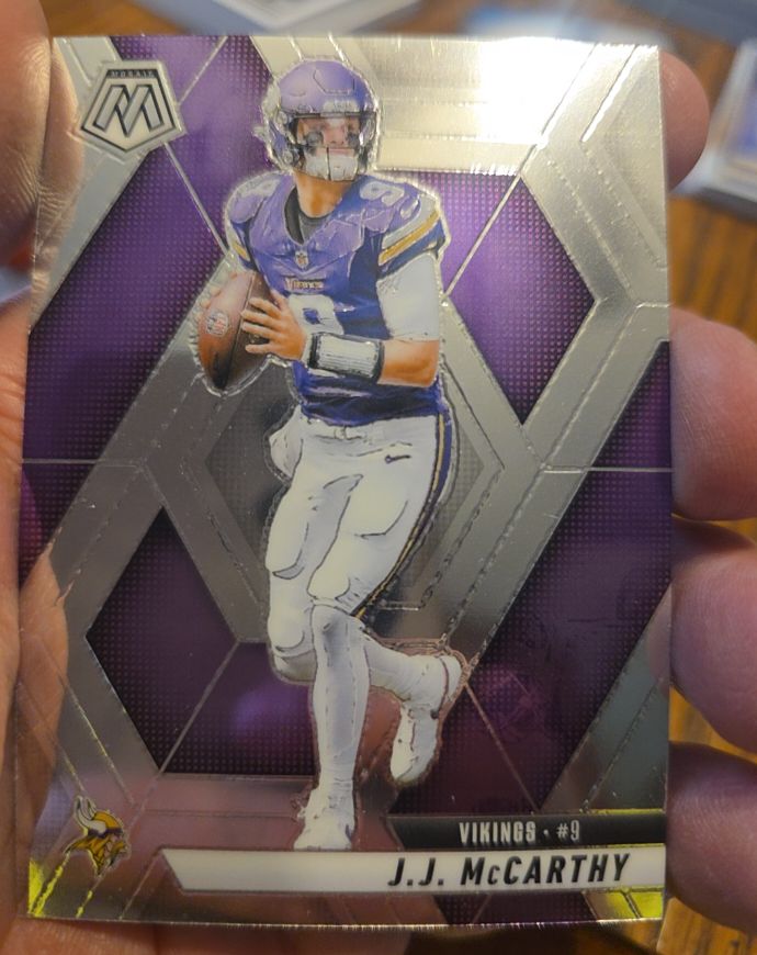 2025 Panini Mosaic #195 J.J. McCarthy — front