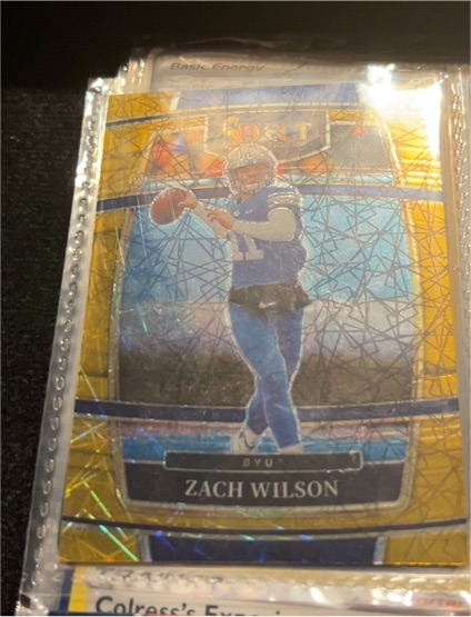 2022 Panini Select Draft Picks #41 Zach Wilson Concourse Gold Lazer Prizm — front