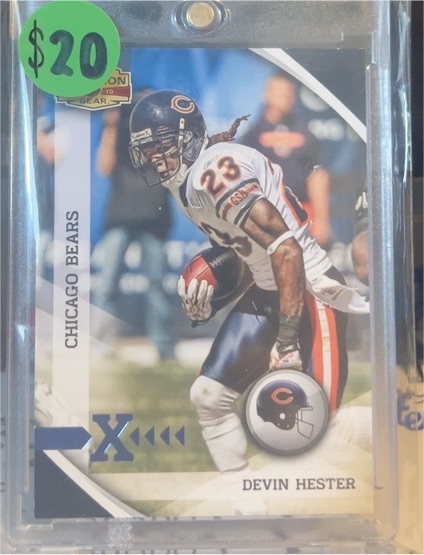 2010 Panini Gridiron Gear #25 Devin Hester — front