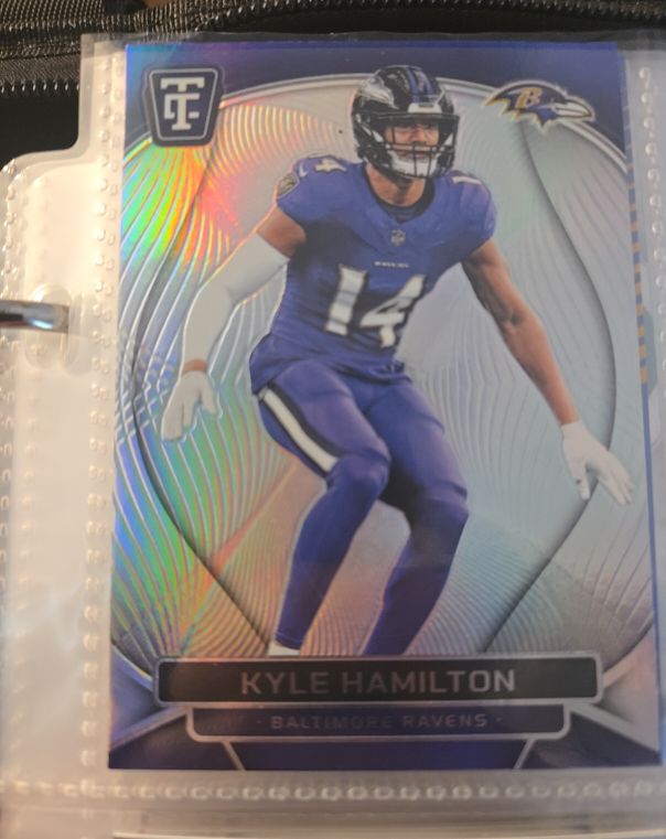 2024 Panini Totally Certified #10 Kyle Hamilton — front