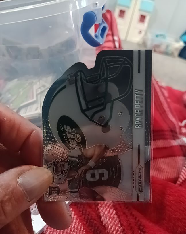 2015 Panini Prizm #H19 Bryce Petty Helmet Die-Cut Rookie Card — front