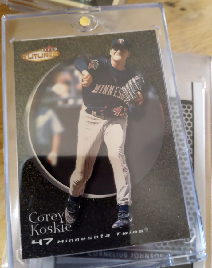 2001 Fleer Futures #47 Corey Koskie — front